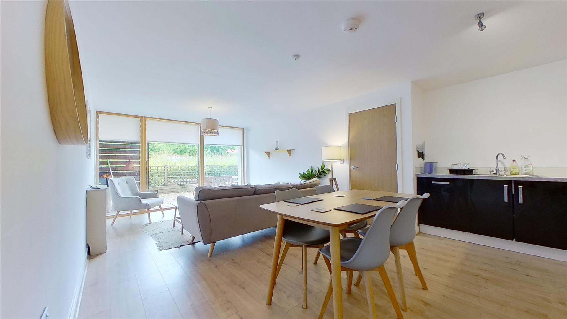325 South Row, Milton Keynes